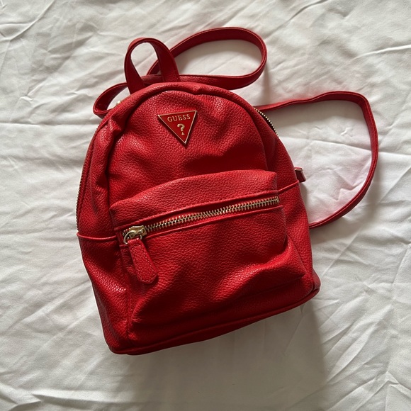 Mini red bag from Guess. Wore it 3-4 times. - Picture 1 of 3